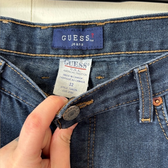 🎉4/30$🎉Vintage GUESS Dark Wash Jeans – Size 12 - Picture 3 of 4